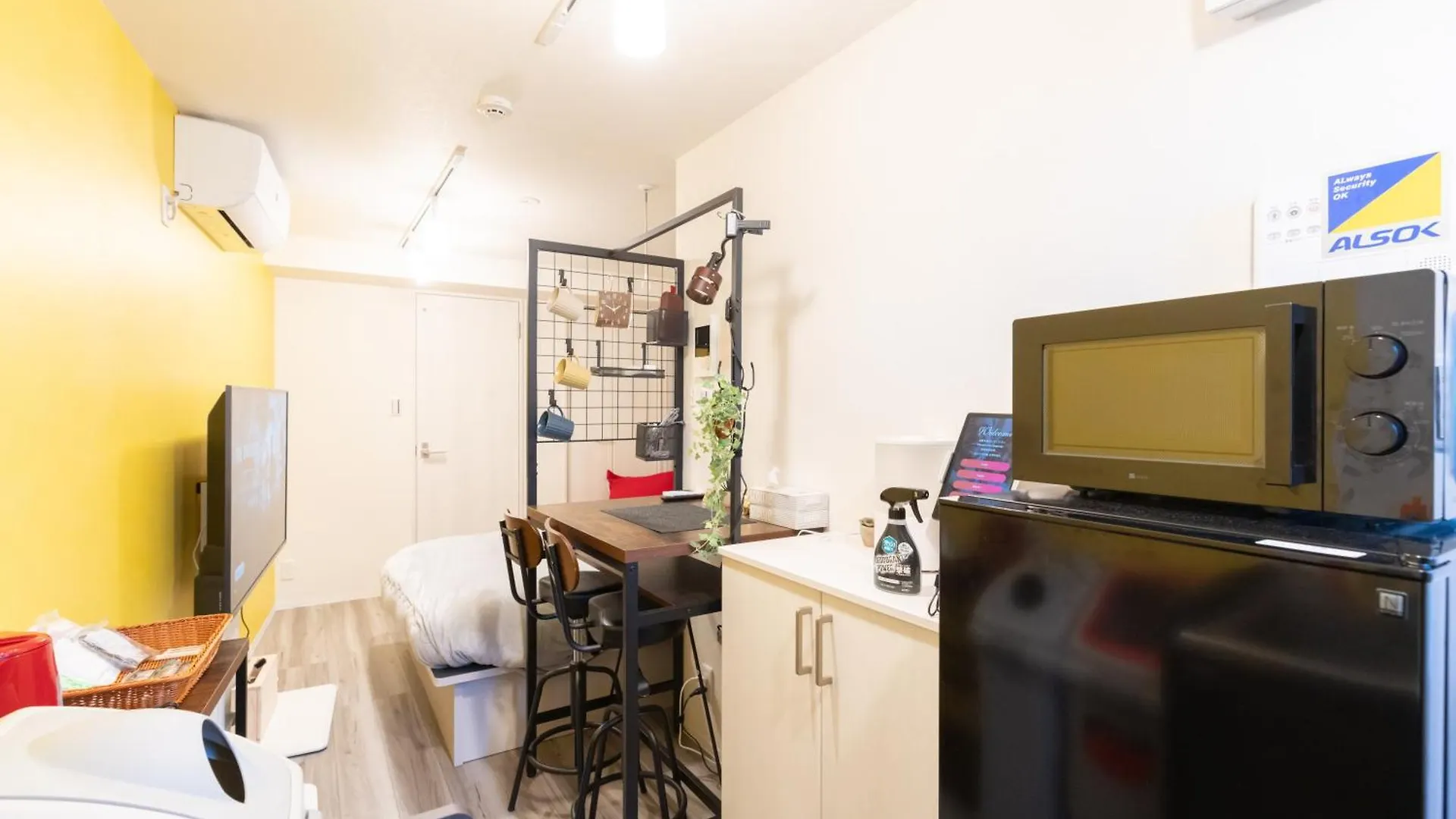 Caesar House Connecting Room 201And202 Tokyo Apartment